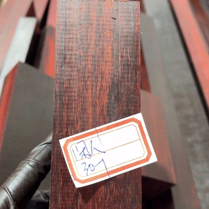 紫檀木类端景台闲*