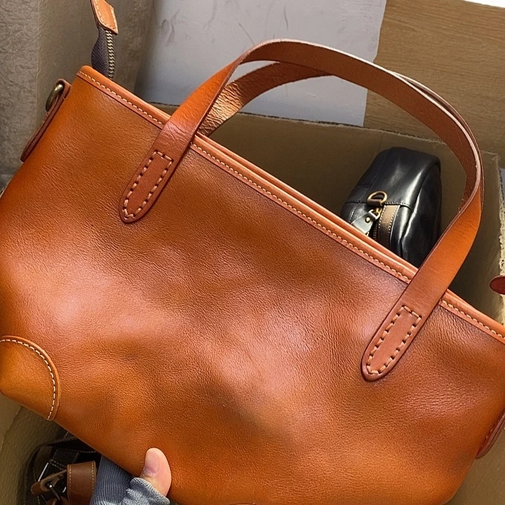 头层牛皮瑕疵单肩包