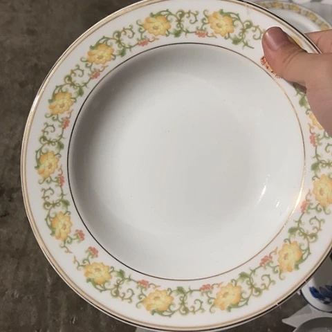 陶瓷8寸深盘一个陶瓷