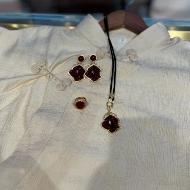 朗钦/纯色夏季上衣