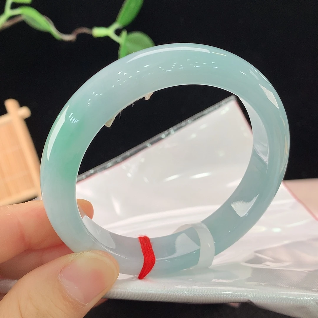 翡翠未镶嵌手镯0040