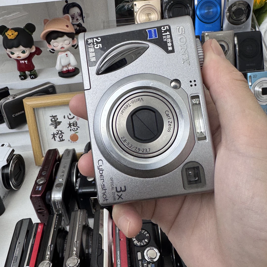 95新 Sony/索尼 w5   网红爆款复古人像冷白皮出片自备五号电池