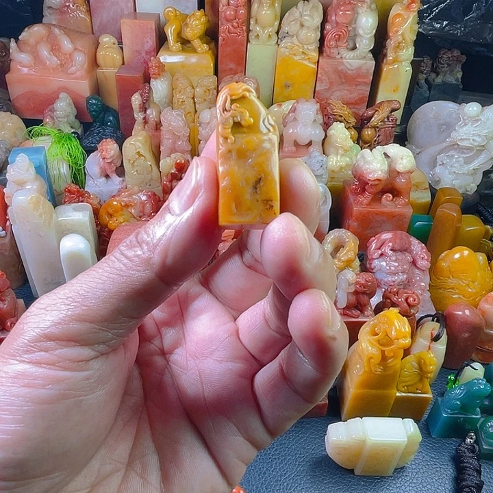 陶***法寿山石完好无损，带盒子！！！