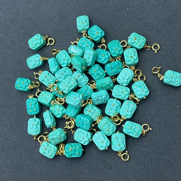 方牌花花矿矿吊坠7772