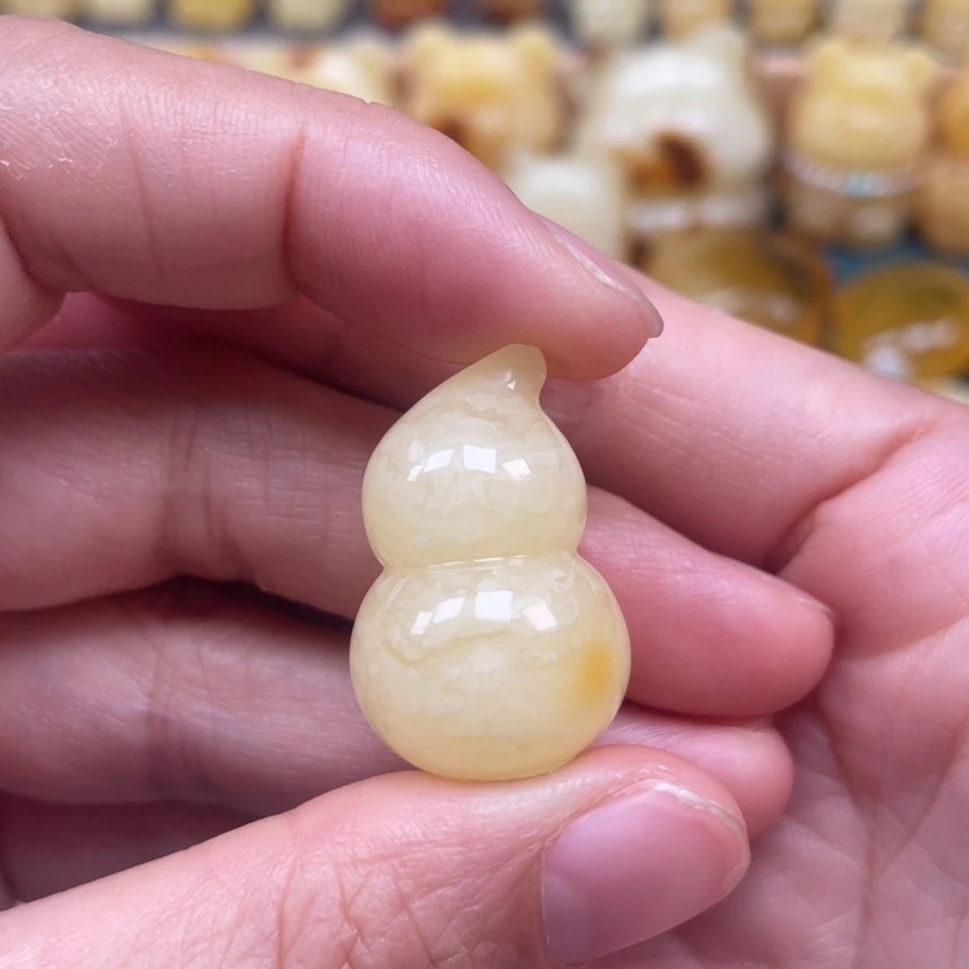 未镶嵌琥珀裸石蜜蜡