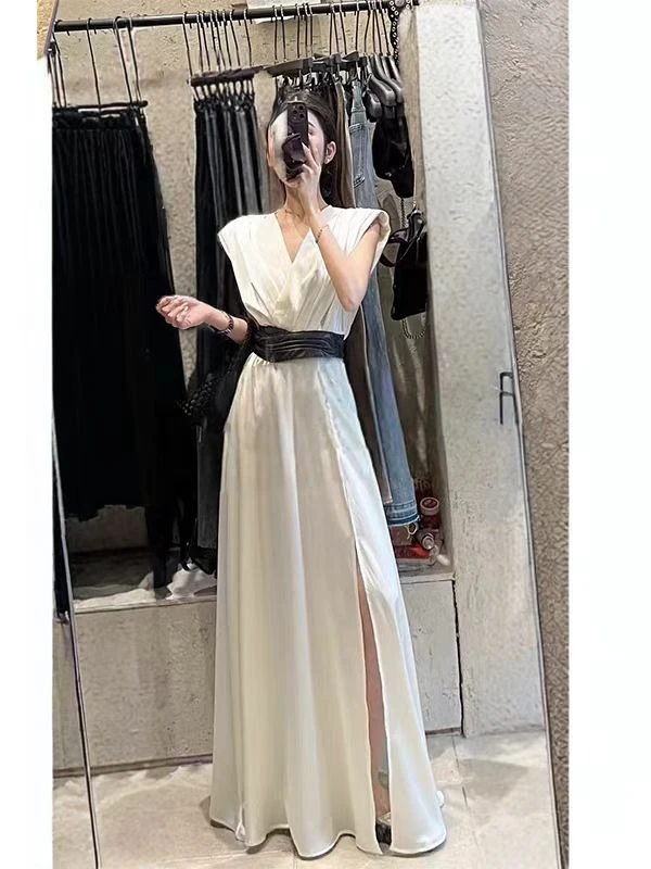 网红爆款推荐时尚夏季法式V领收腰显瘦无袖开衩气质女士连衣裙