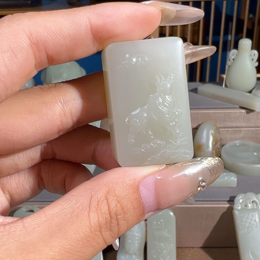 和田玉（糖玉）未镶嵌颈饰