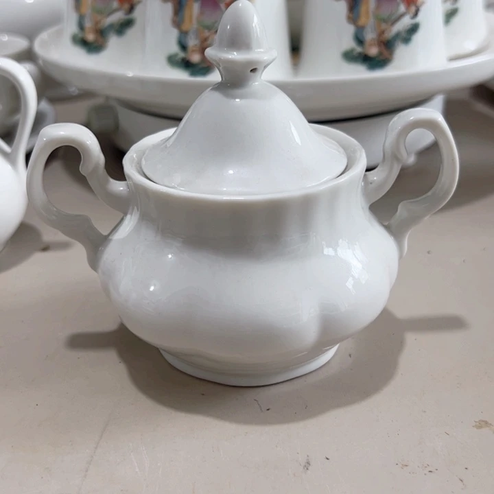 瓷片陶瓷制品骨瓷糖罐两个