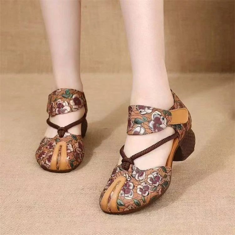 民族风中空鞋粗跟凉鞋女2025新款夏季单鞋透气舒适妈妈鞋中老年鞋