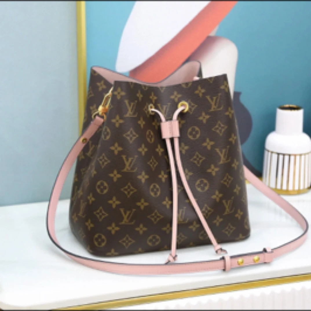 99新 LouisVuitton/路易威登  LV老花芯片粉水桶包  25120076-06