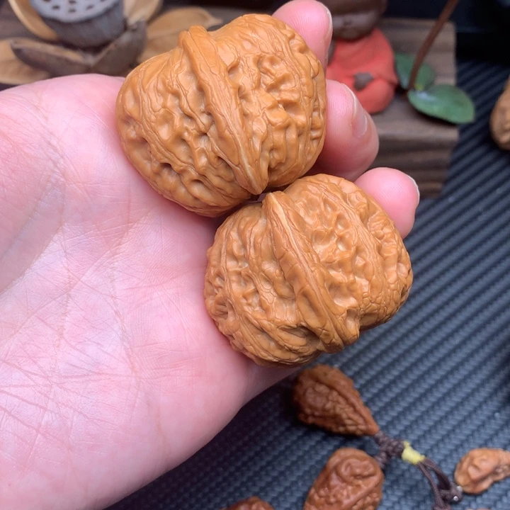 文玩核桃吊坠元宝41