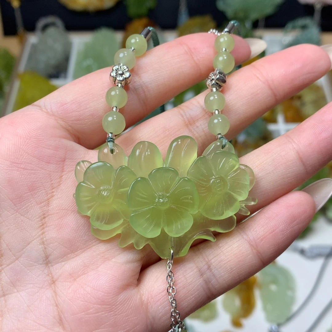 合金蛇纹石玉吊坠(不含链)