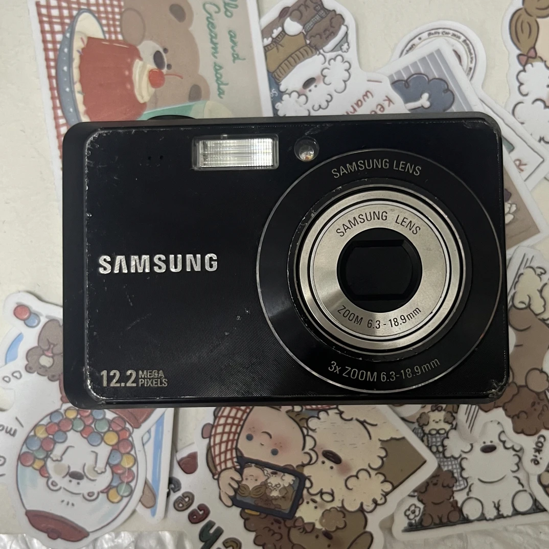 9新 Samsung/三星 ES60。1220万像素，屏瑕闪光灯不闪不影响