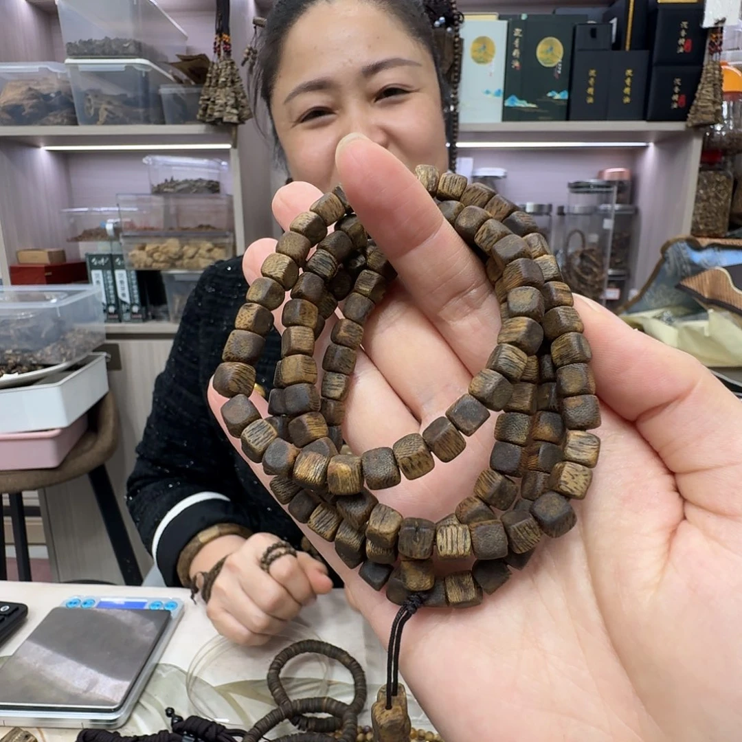 沉香沉香碎屑白棋母树老料方珠 6m-24.6 多样性发一