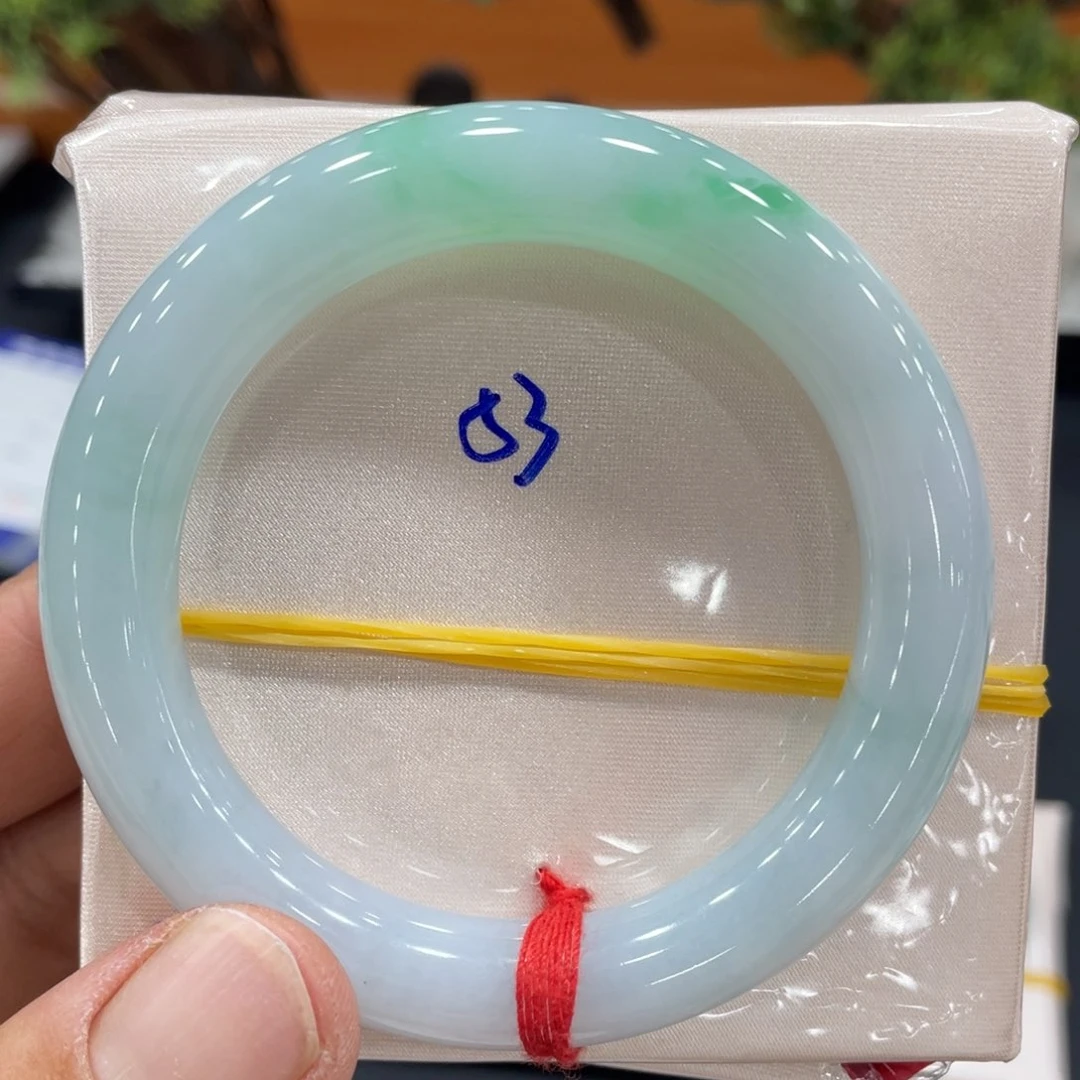 未镶嵌手镯翡翠缅甸