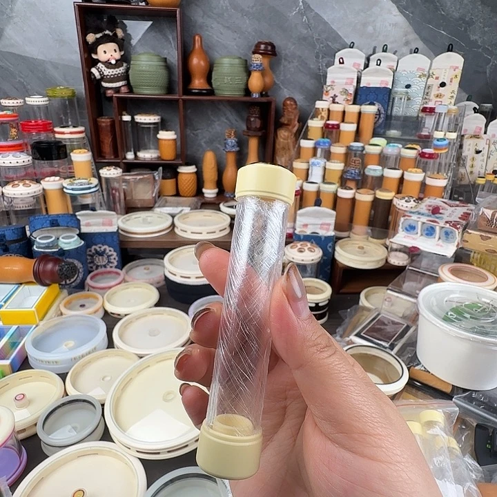 蟋蟀麻将原皮黄龄筒一根………………