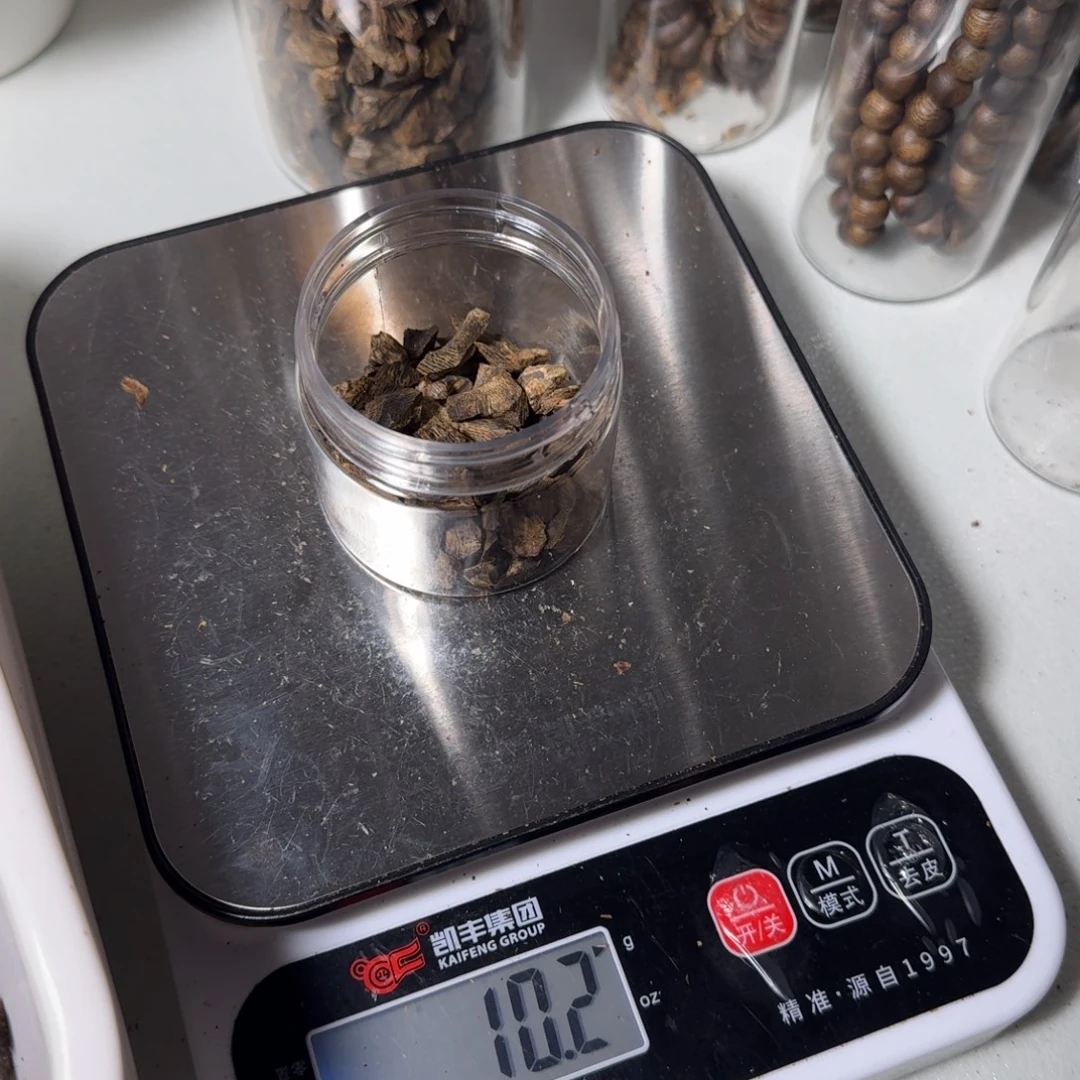 三***国沉香沉香碎屑天然老料树钉10克