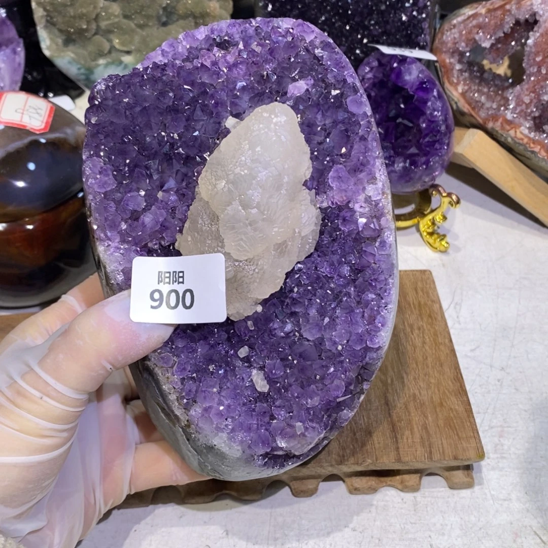 水晶未镶嵌大型摆件（非配饰）方解石