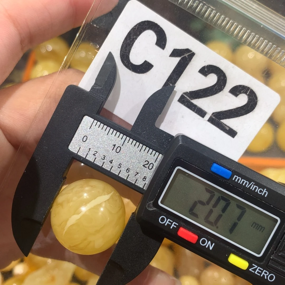 未镶嵌琥珀珠宝奇石
