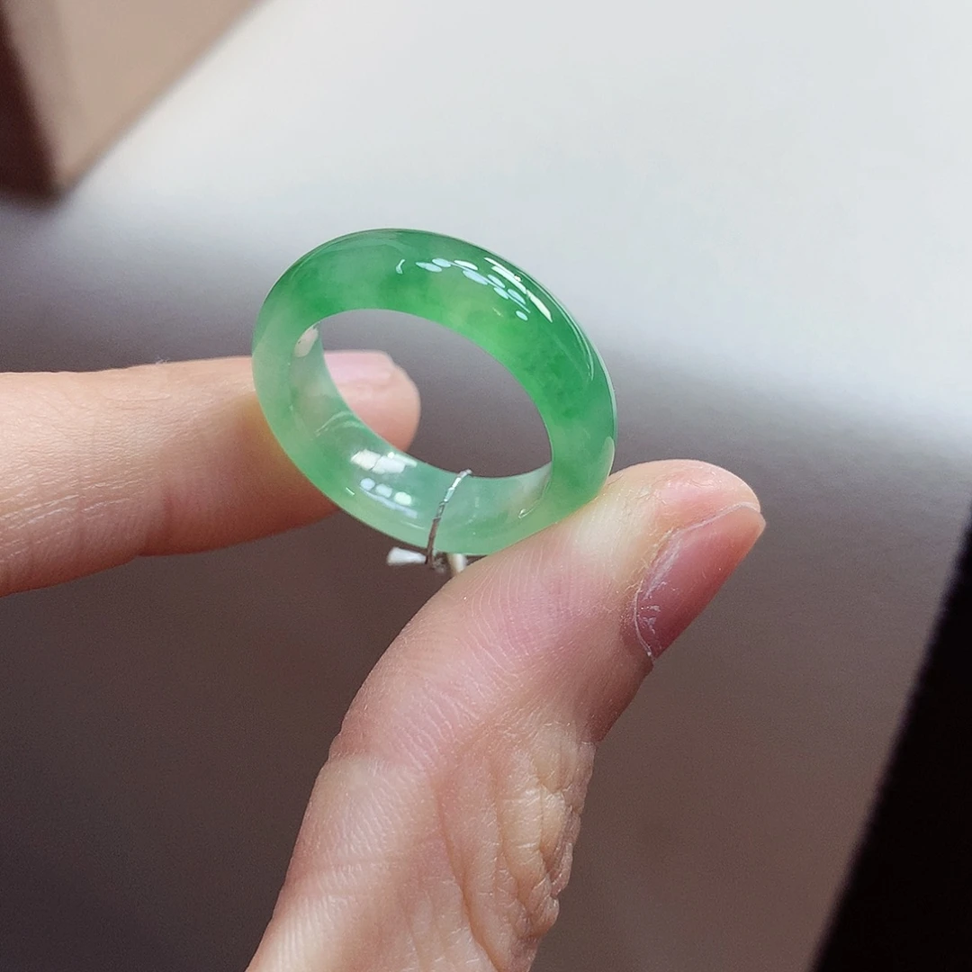 翡翠戒指未镶嵌13-14号