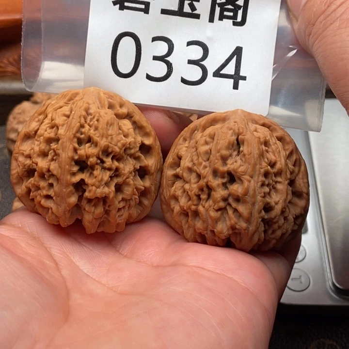吊坠文玩核桃南疆石全品44