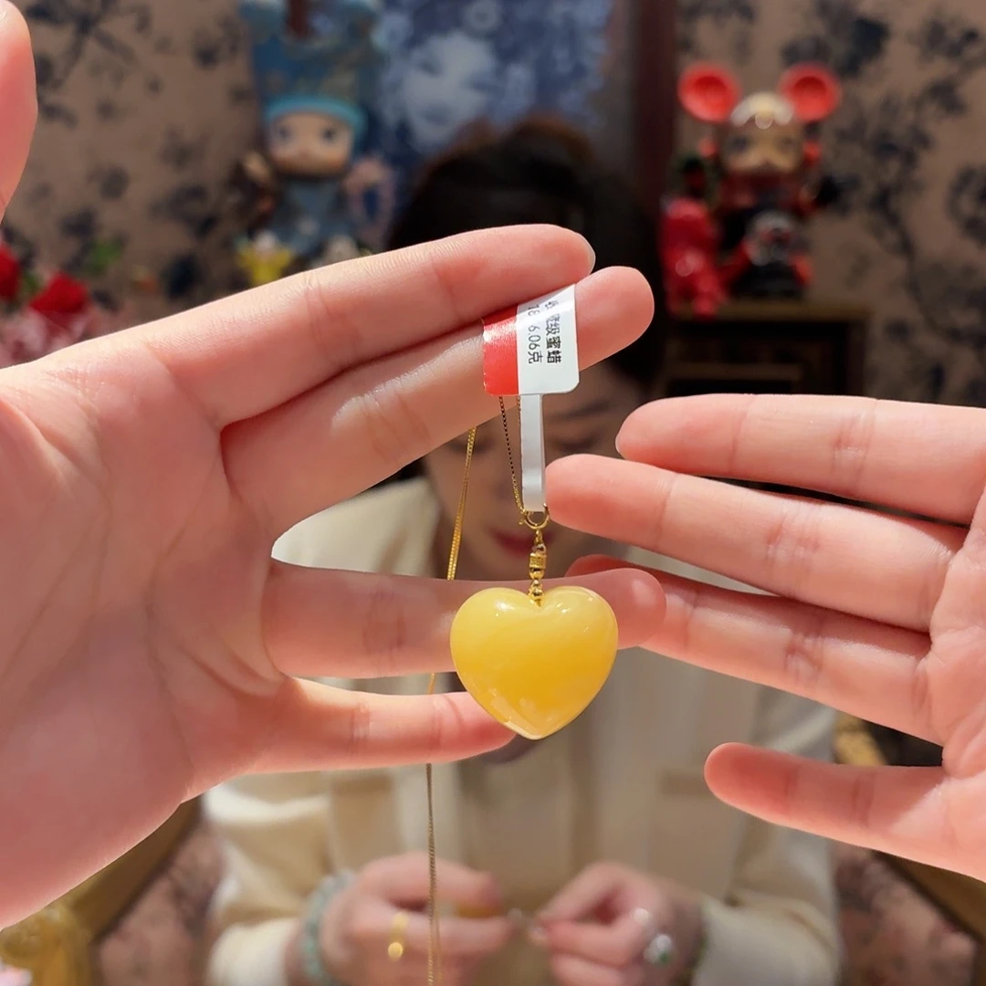 蜜蜡吊坠(赠链)未镶嵌2号