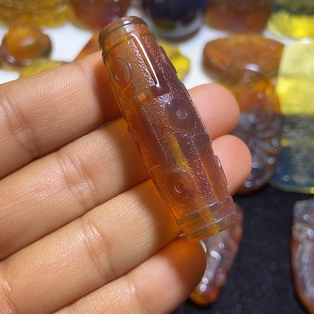 琥珀未镶嵌颈饰缅甸天然琥珀吊坠