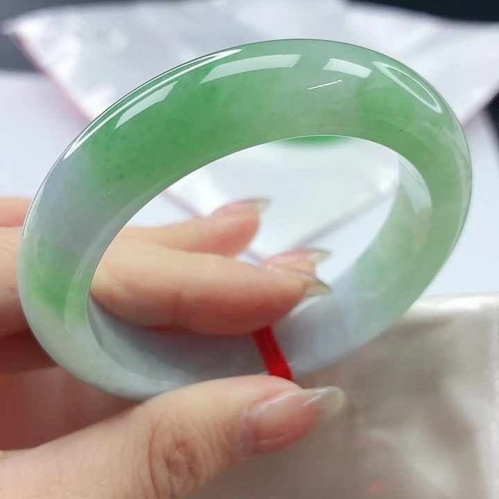 未镶嵌手镯翡翠，796
