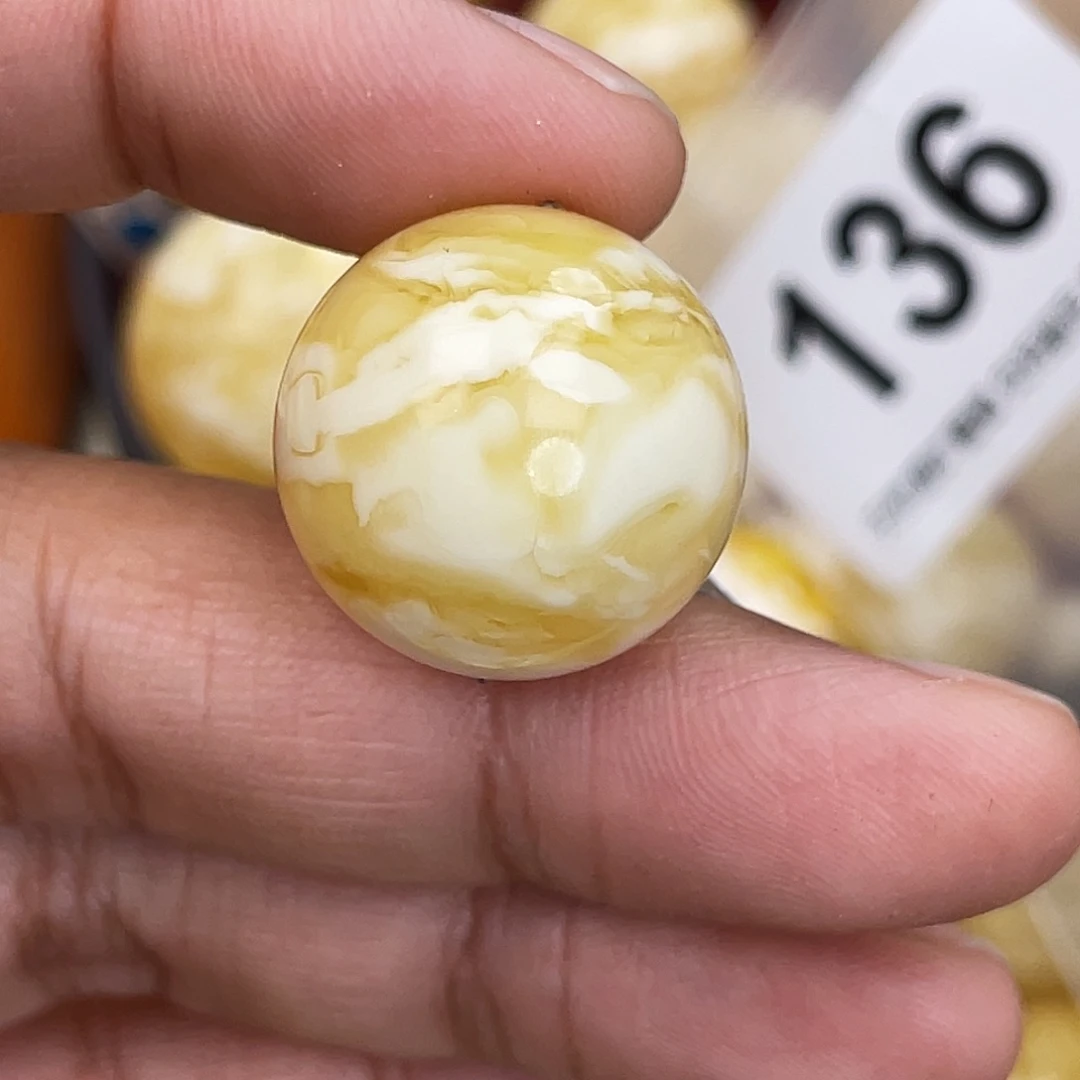 蜜蜡未镶嵌珠宝奇石21.1