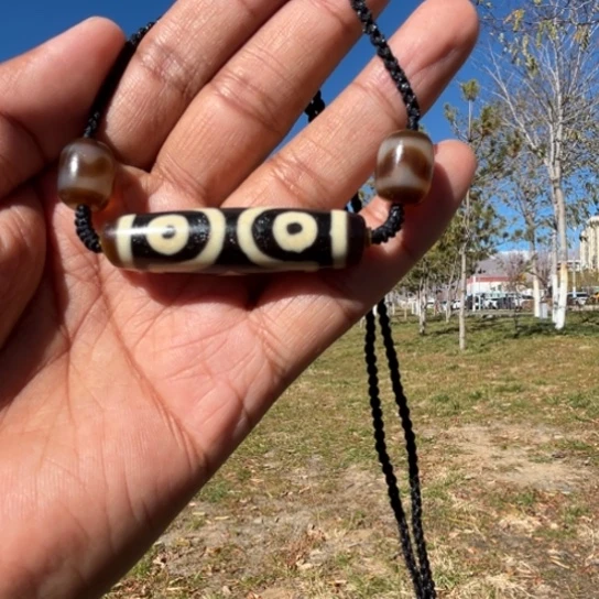 柒***7玛瑙/玉髓（覆膜）未镶嵌颈饰