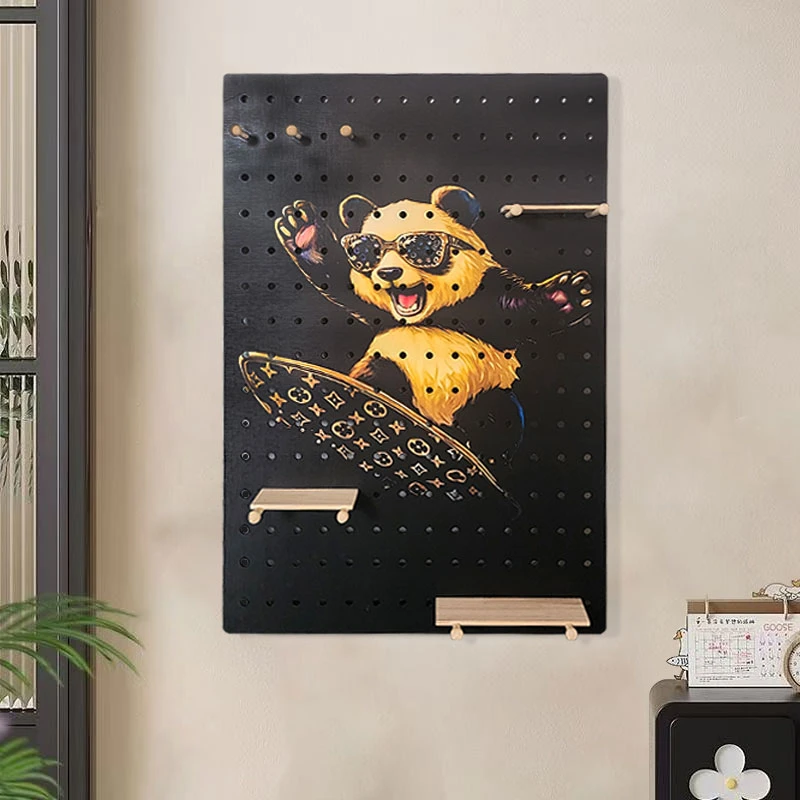 洞洞板木质置物滑板熊猫图案入户遮挡收纳展示架玄关装饰画