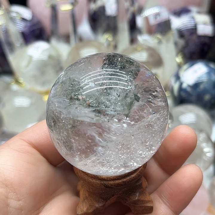 水晶173克水晶球未镶嵌