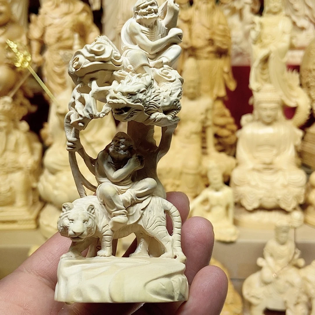 黄杨木13公分降龙伏虎罗汉摆件