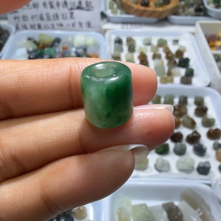 和田玉未镶嵌珠宝奇石