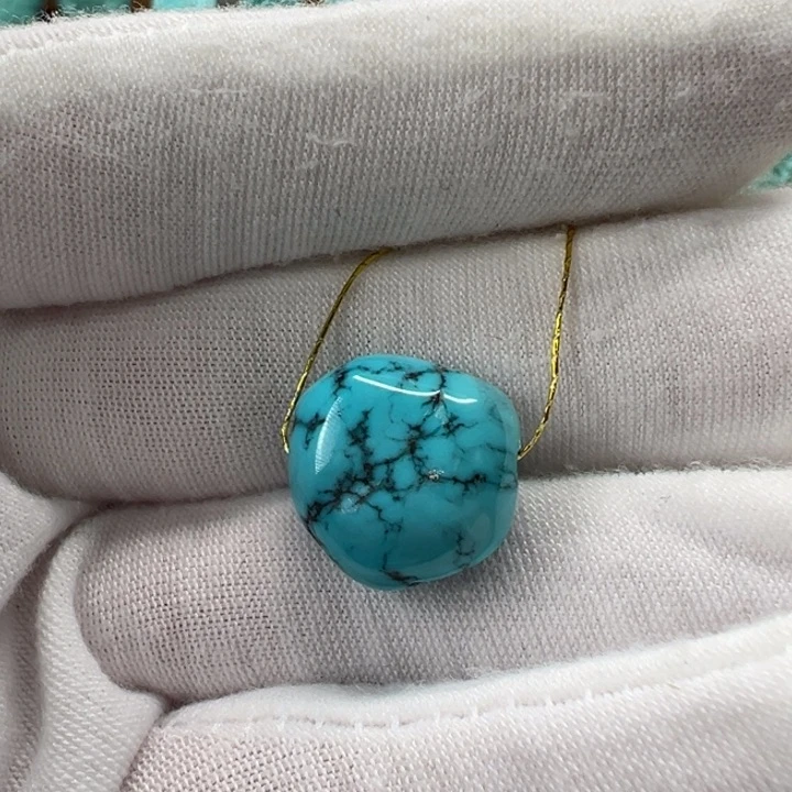 绿松石未镶嵌随形 14.9mm