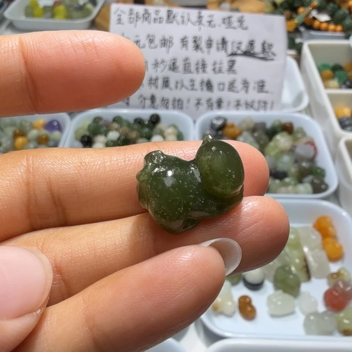 和田玉未镶嵌珠宝奇石