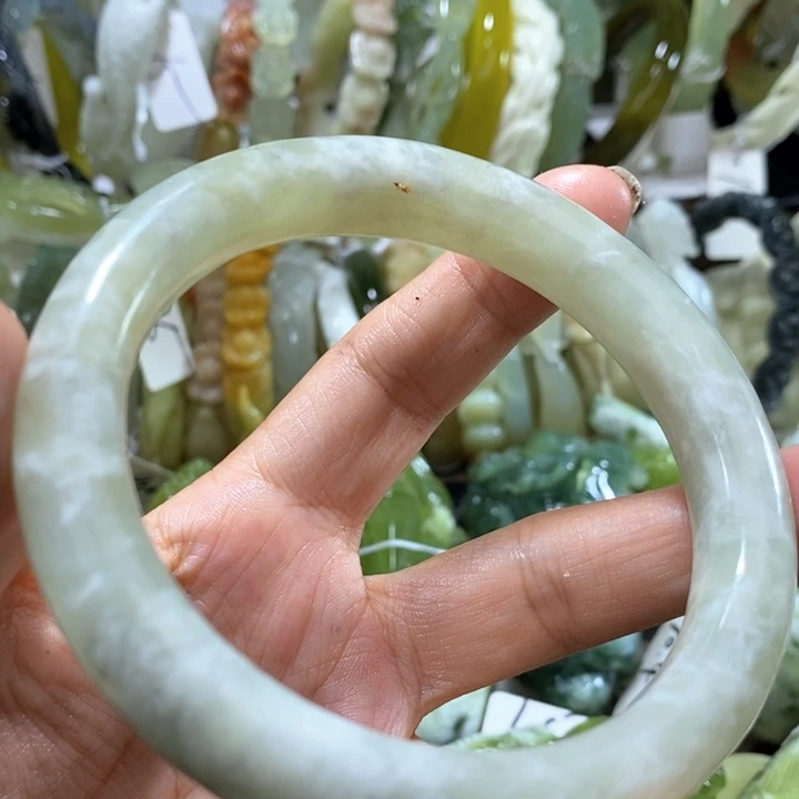 未镶嵌岫玉岫玉手镯63口径