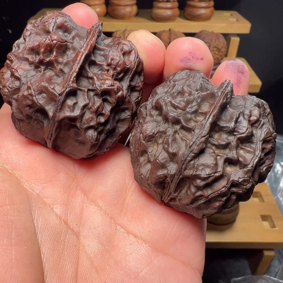 吊坠文玩核桃七彩皇冠44mm