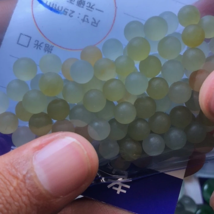 定制翡翠未镶嵌挂件