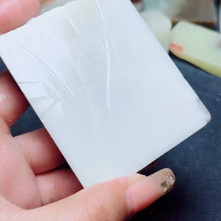 和田玉（糖玉）未镶嵌珠宝奇石