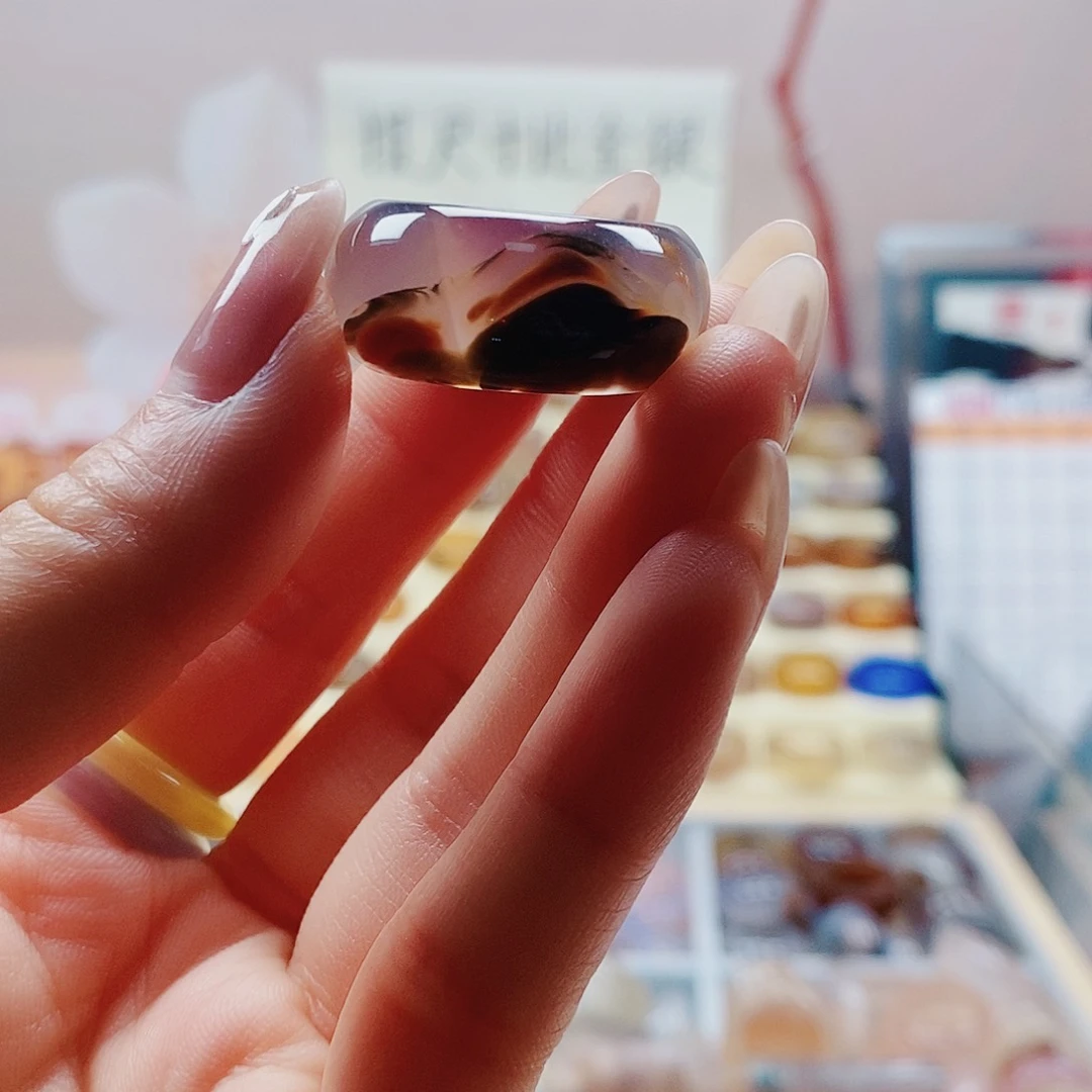 K***K玛瑙/玉髓戒指未镶嵌