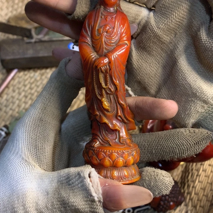 夏***荷瓷片就要给我们一个新