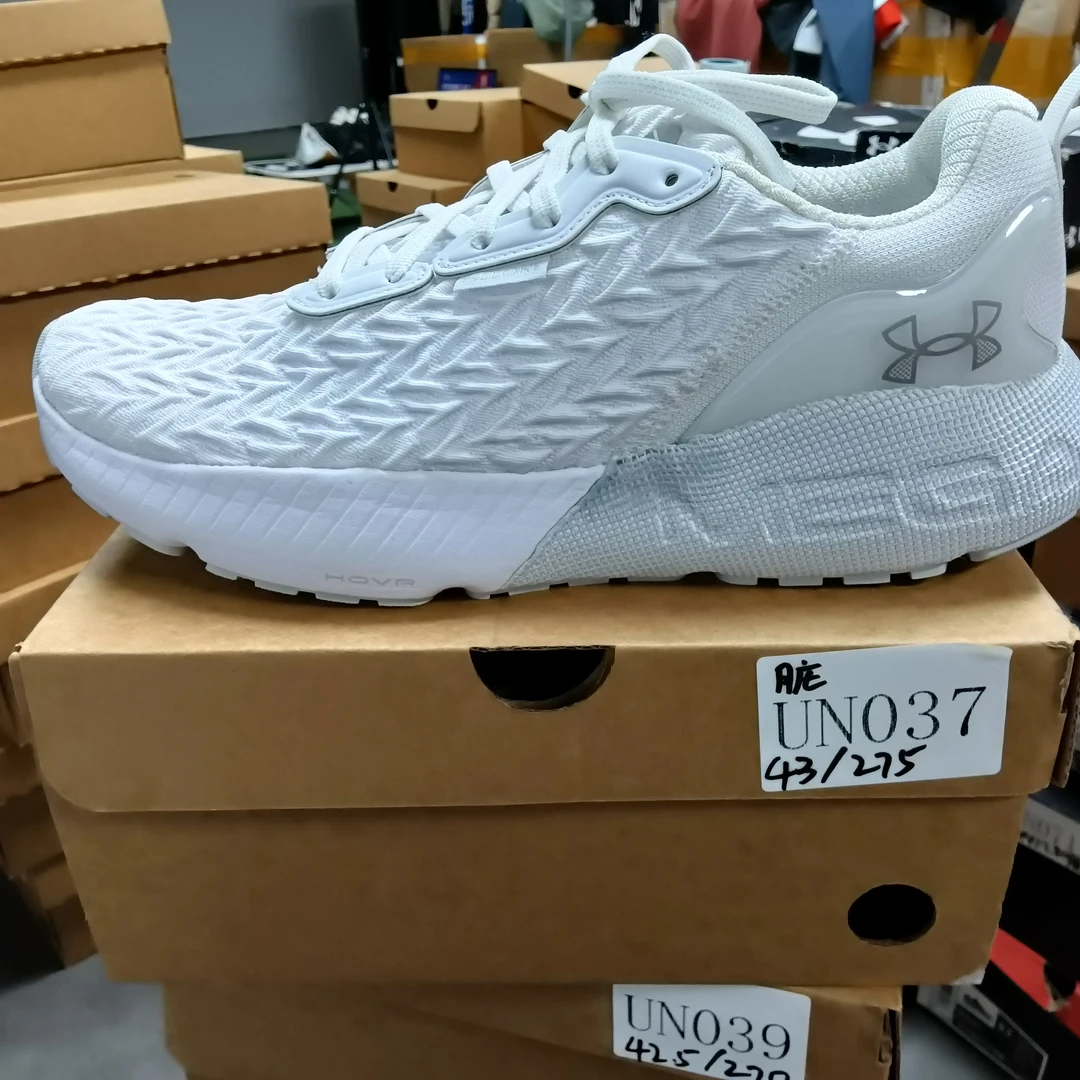 断码运动鞋-安德玛-UN037