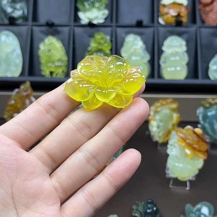 樱***米蛇纹石玉未镶嵌吊坠(不含链)