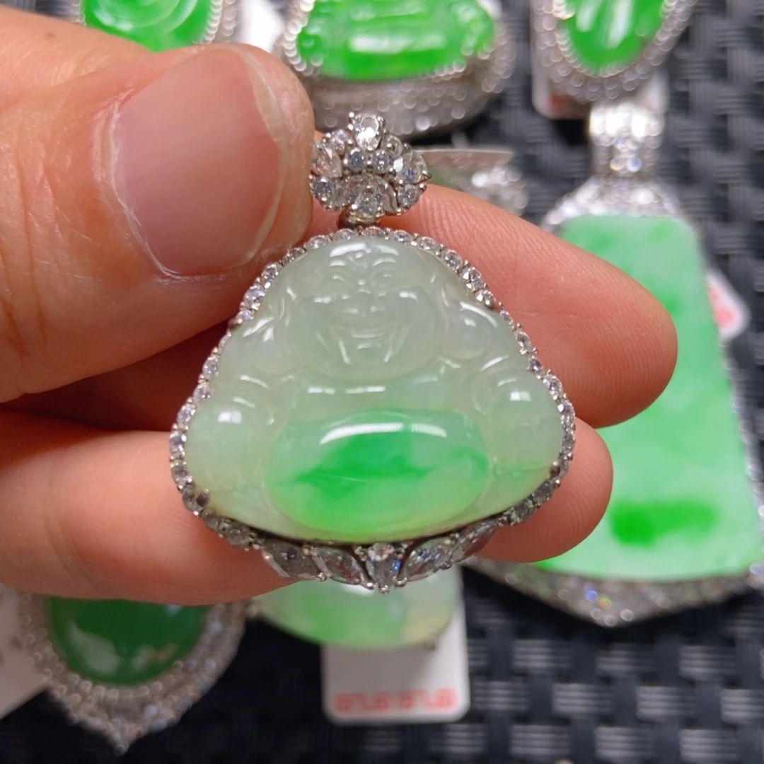 翡翠银S925镶嵌颈饰佛公吊坠