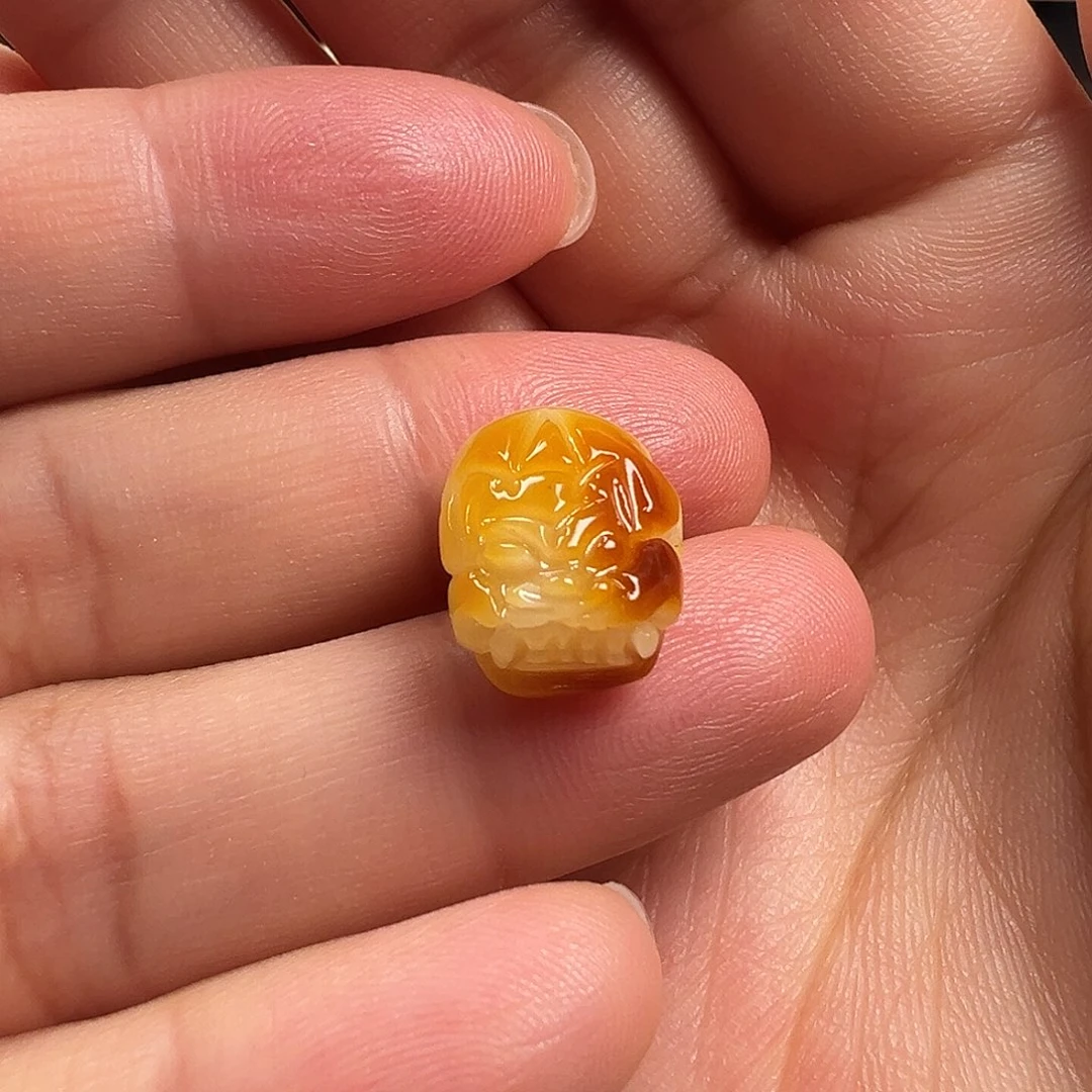 蜜蜡颈饰未镶嵌貔貅