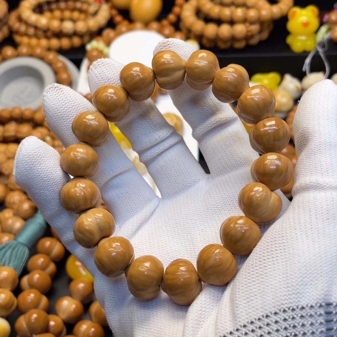 猴头核桃吊坠微瑕屁桃