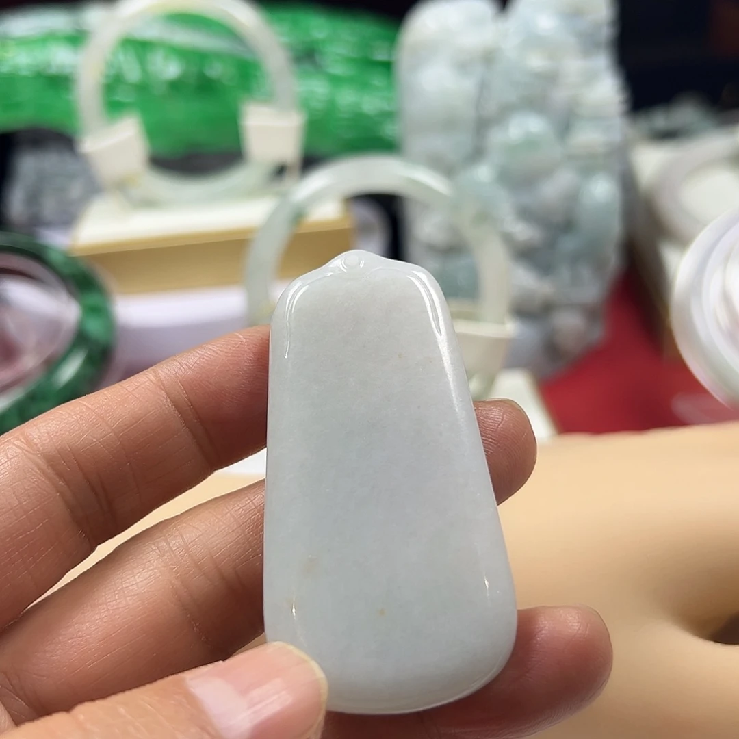 颈饰未镶嵌翡翠无事牌
