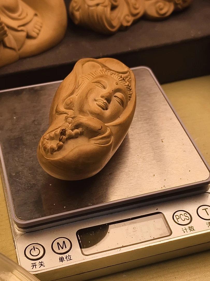 印度迈索尔老山檀摆/把件 瑕疵品