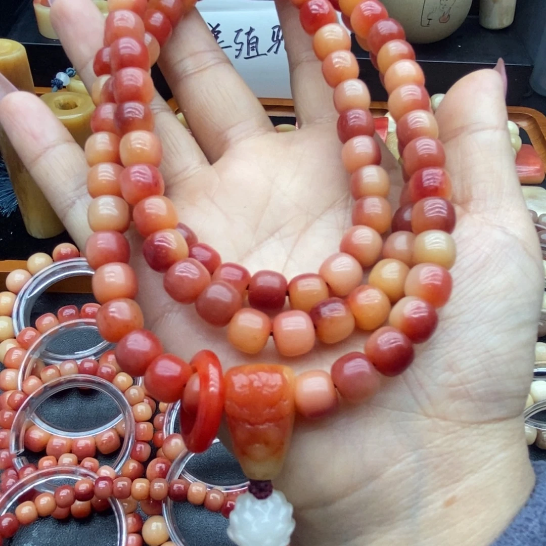 大叶紫檀（黑酸枝木类）